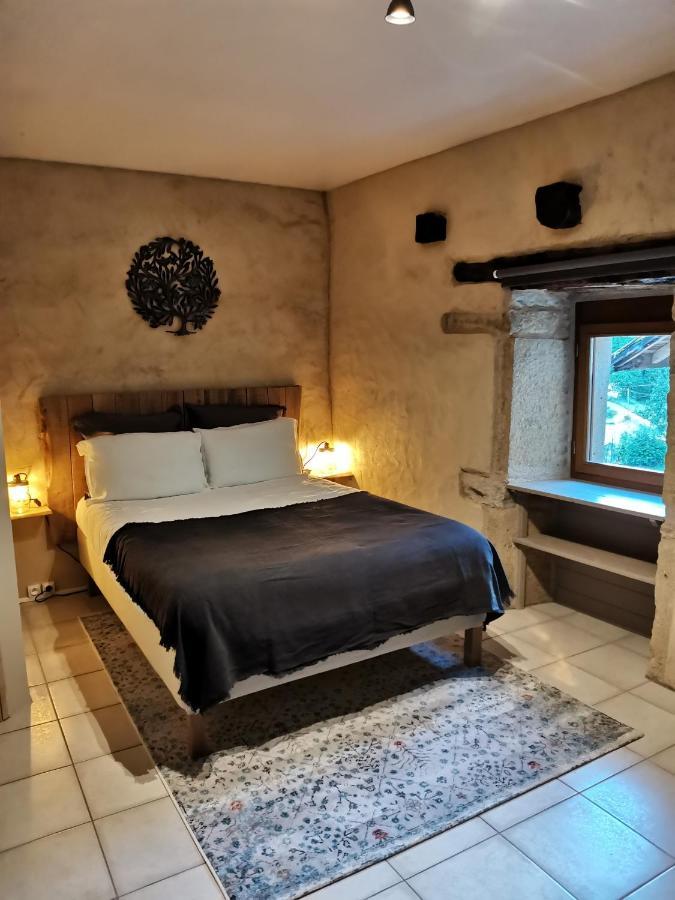 Bed and Breakfast Le Mas De Carrie Parisot  Экстерьер фото