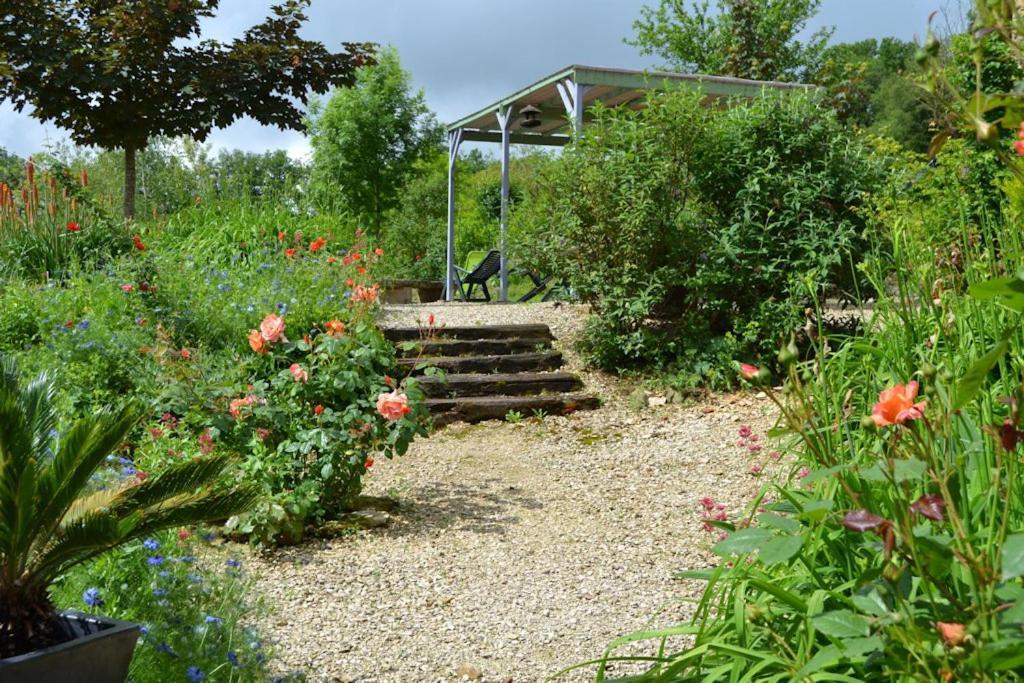 Bed and Breakfast Le Mas De Carrie Parisot  Экстерьер фото